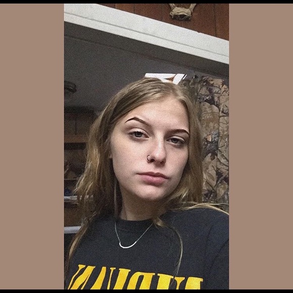 Meet your Posher, Aaliyah - Picture 1 of 1